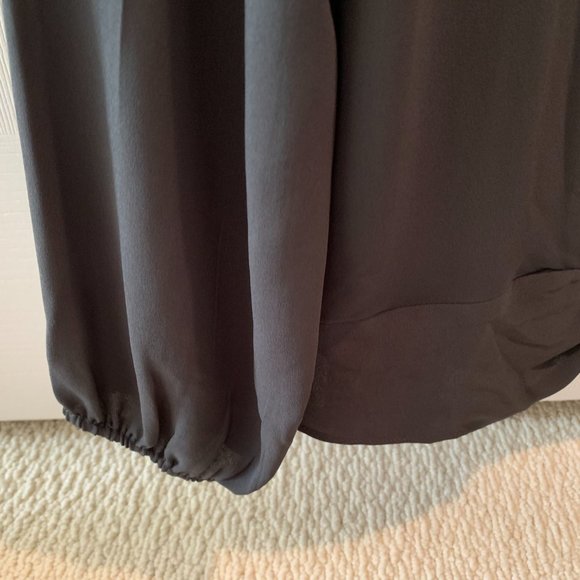 NWT LOFT MOSS GREEN TOP, SIZE M - Picture 4 of 4